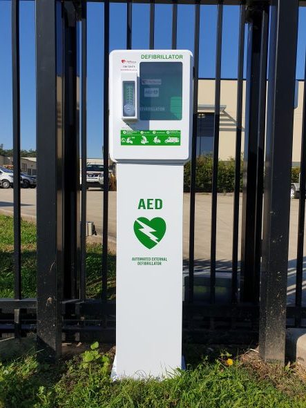 Outdoor AED Defibrillator Cabinet - PIN Code, Key Lockable w/- Alarm ...